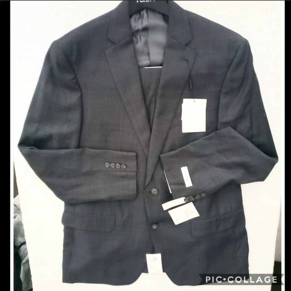 Calvin Klein 2 Piece Suit 42R (Slim Fit)